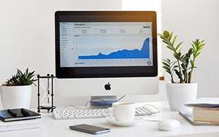 被嘲最丑女主后，38岁女演员馨子租房度日上热搜：退圈，认命