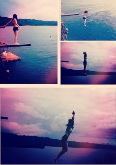 直击明星生日趴奢靡场面：大小S制服秀色诱老公